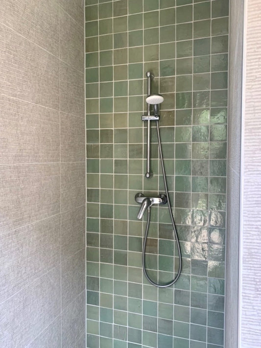 De Tegel BV Zellige Alhambra nr 15 Vert Clair 10x10 cm, afname per doos van 1 m²