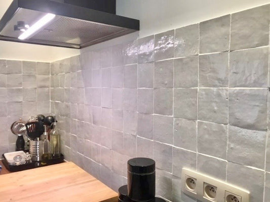 De Tegel BV Zellige Alhambra nr 06 Blanc Casse 10x10 cm, afname per doos van 1 m²