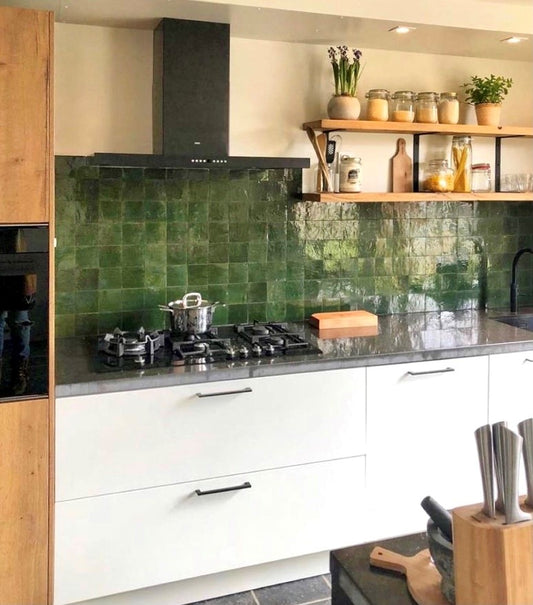 De Tegel BV Zellige Alhambra nr 36 Vert Bouteille 10x10 cm, afname per doos van 1 m²