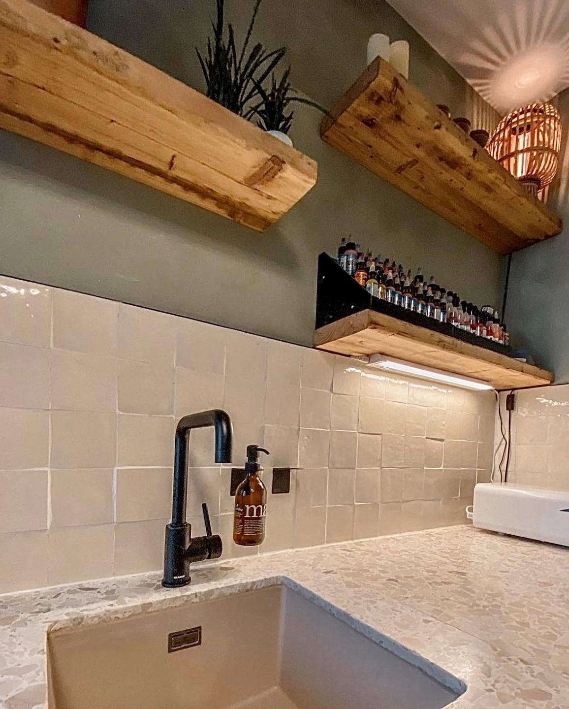 De Tegel BV Zellige Alhambra nr 29 Ivoire 10x10 cm, afname per doos van 1 m²