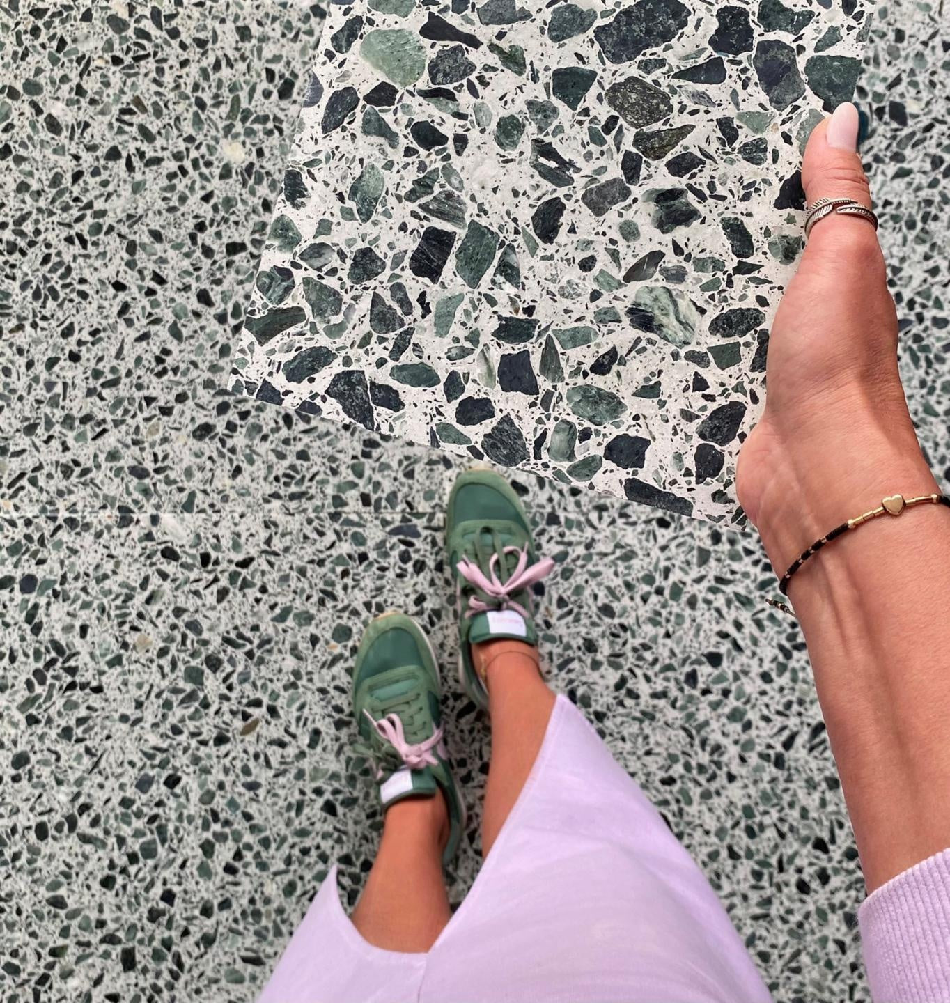 De Tegel BV Terrazzo Collezione Sassi Genova 60x60x2 cm, afname per tegel van 0,36 m²
