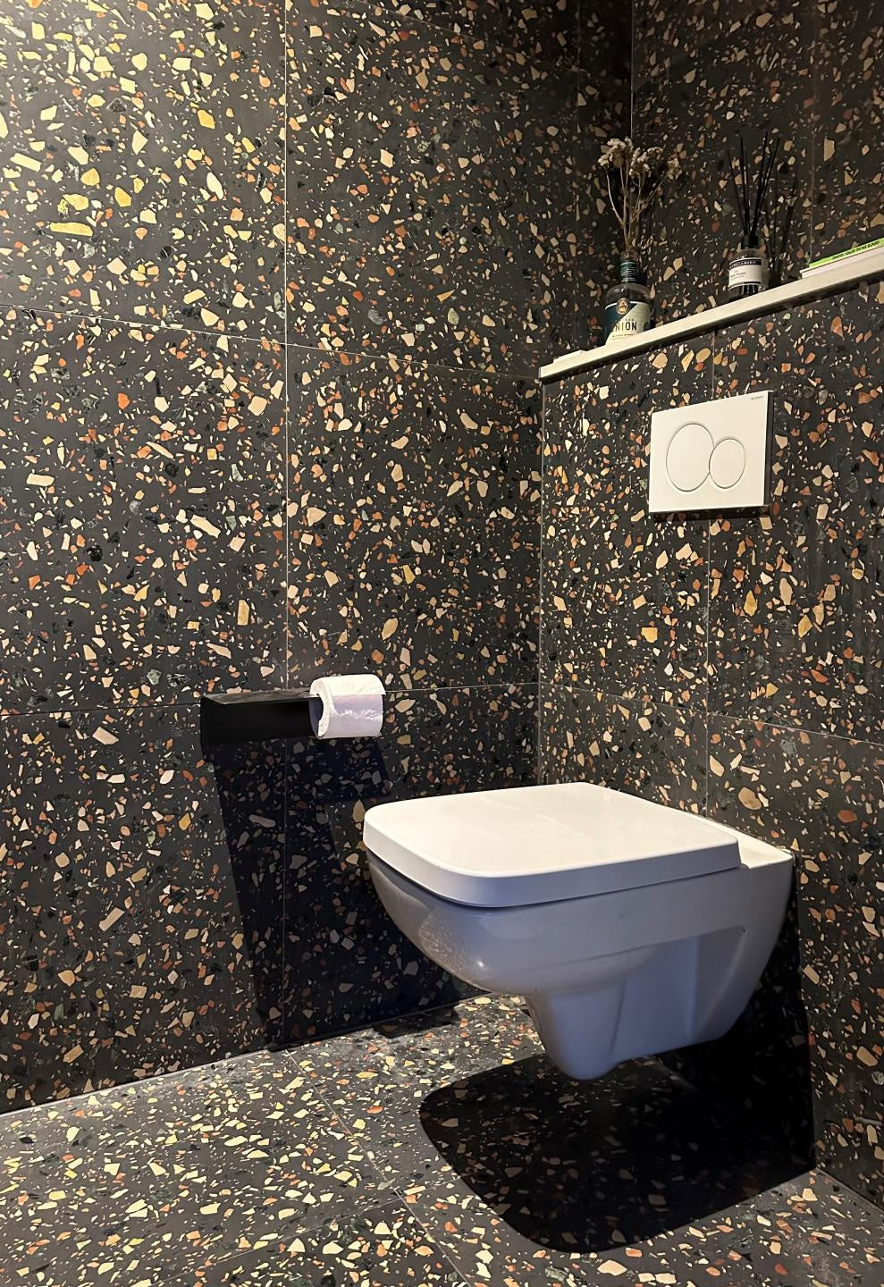 De Tegel BV Terrazzo Collezione Sassi Norcia 60x60x2 cm, afname per tegel van 0,36 m²