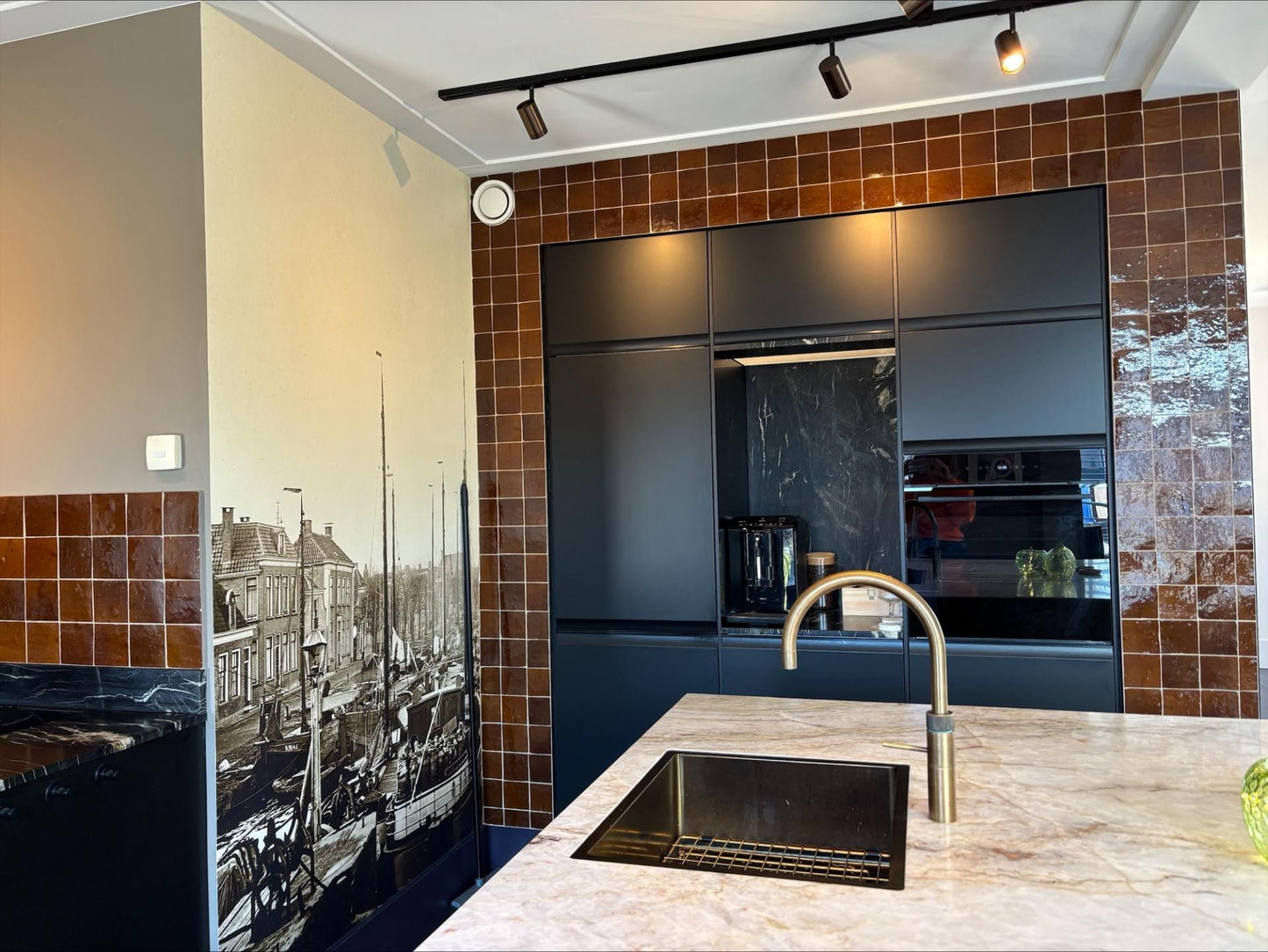 De Tegel BV Zellige Alhambra nr 11 Noisette 10x10 cm, afname per doos van 1 m²